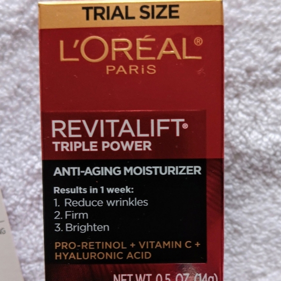 L'Oreal revitalift eye cream and the anti-aging moisturizer new in package - Picture 4 of 5